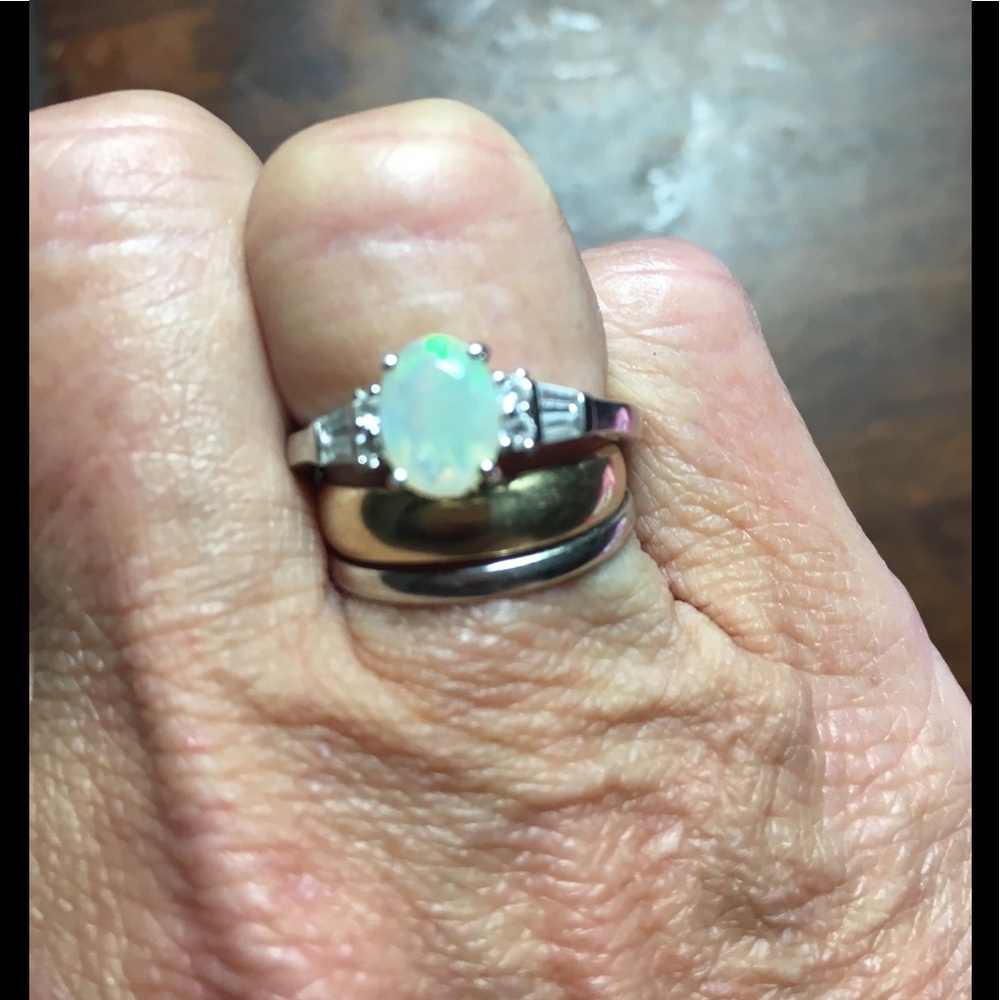 Opal ring - Picture 2 of 7